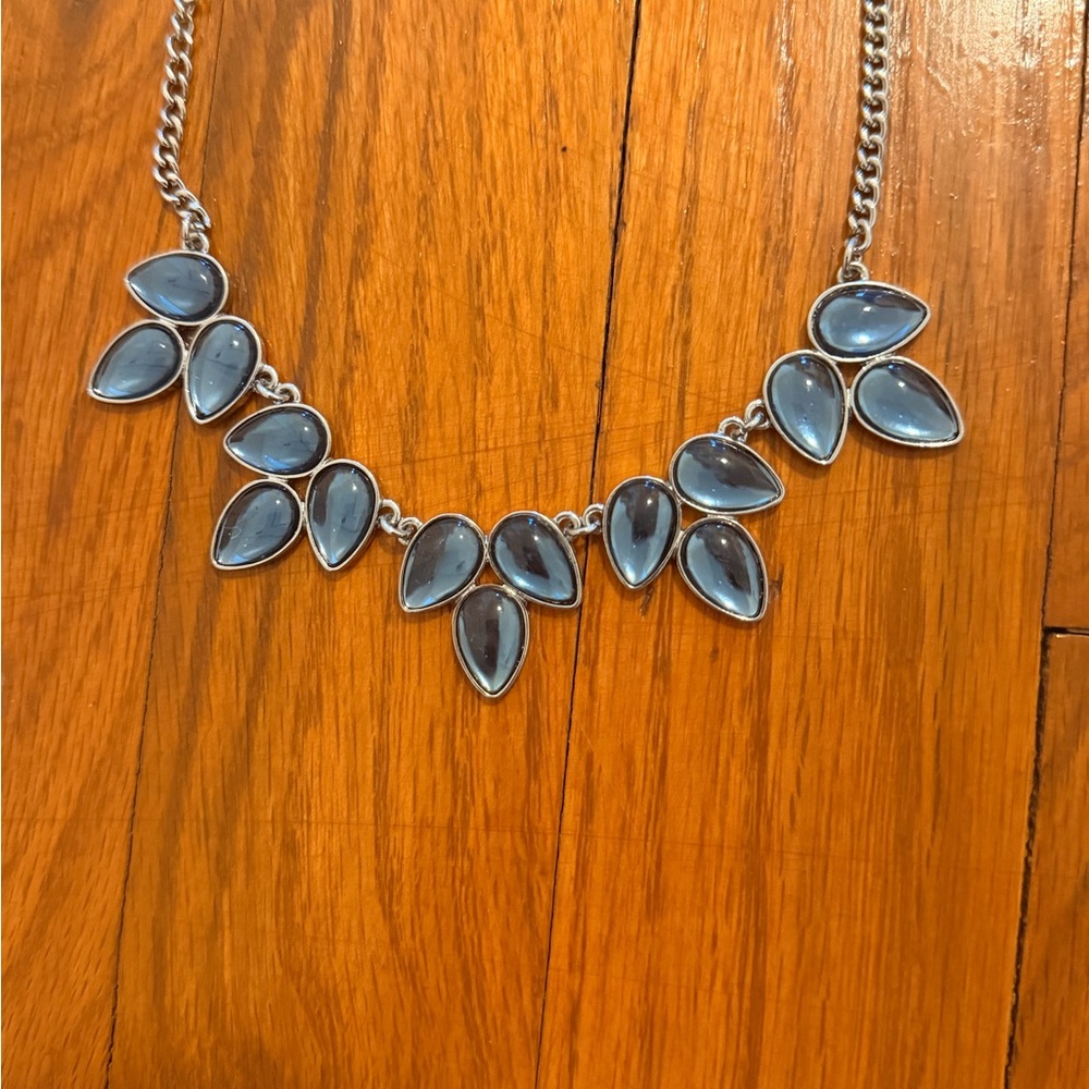 Elegant Silver and Blue Teardrop Necklace